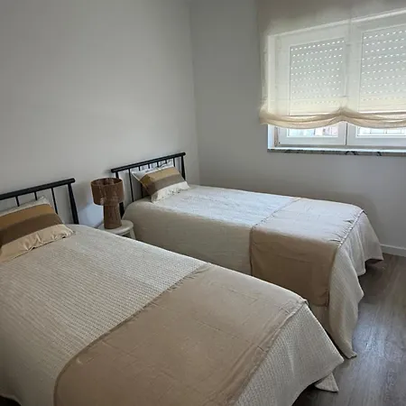 Apartamento Casa Do Bairro Santa Cruz, Portugal *